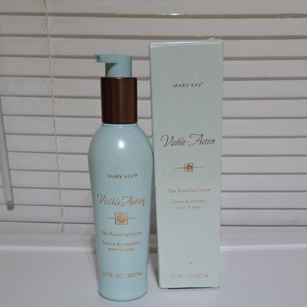 Mary Kay Visible Action Skin Revealing Lotion - Light Blue and Brown